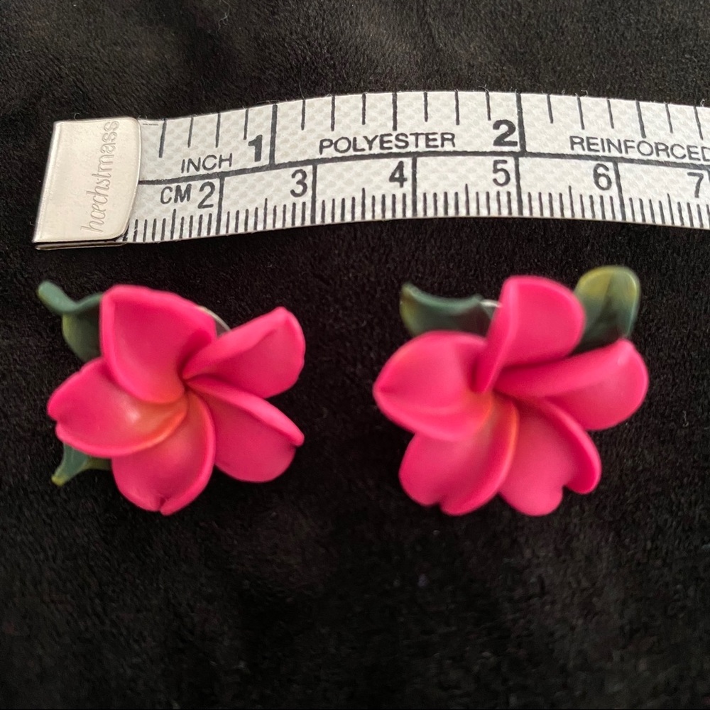 Flower earrings